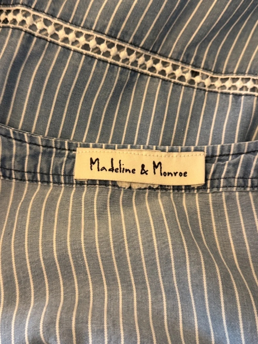 Like New Chambray Striped Top (XL) - Picture 6 of 6